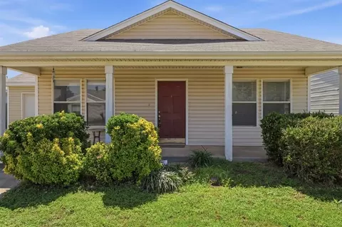 Exterior - 116 Rob Ln, Edmond, OK 73003 photo 3 of 8
