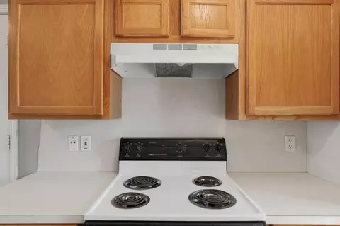 Kitchen - 116 Rob Ln, Edmond, OK 73003 photo 3 of 3