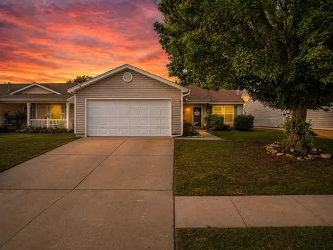 905 Tulip Dr, Yukon, OK 73099