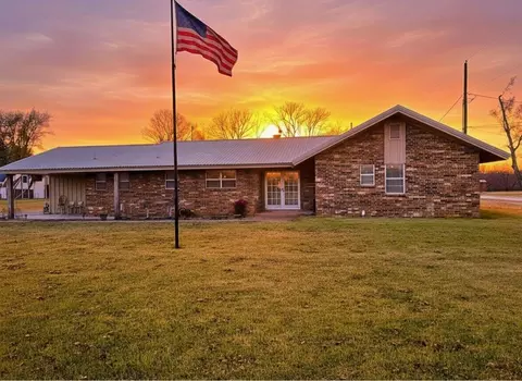2064 S Highway 77 Hwy, Davis, OK 73030