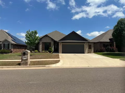 3612 Canton Trl, Yukon, OK 73099