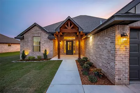 Exterior - 1119 Deer Rdg, Tuttle, OK 73089 photo 2 of 5