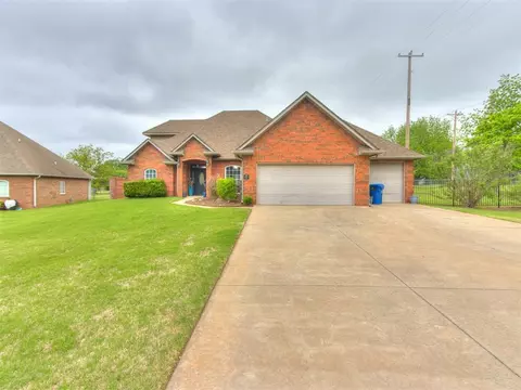 1005 W Jefferson St, Tecumseh, OK 74873