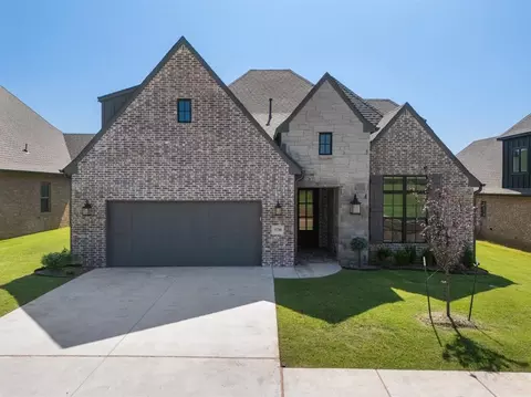 15700 Flora Ave, Edmond, OK 73013