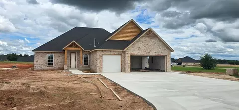 1163 Wolf Creek Dr, Blanchard, OK 73010