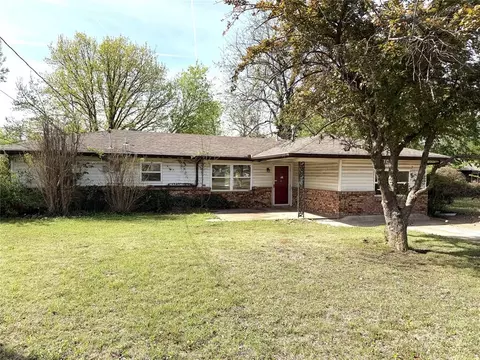 8104 NE 28th St, Spencer, OK 73084