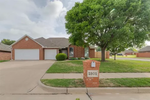 2801 Sterling Dr, Edmond, OK 73012