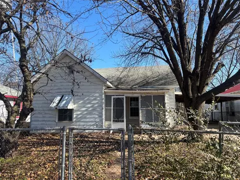 123 N Fowler St, Meeker, OK 74855