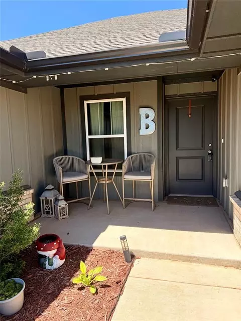 Exterior - 1922 Eli Ave, Tuttle, OK 73089 photo 3 of 7