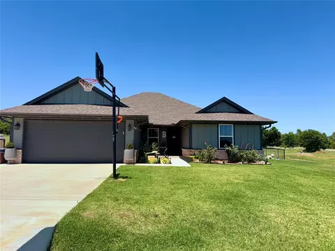 1922 Eli Ave, Tuttle, OK 73089