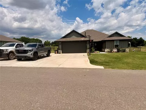 Exterior - 1922 Eli Ave, Tuttle, OK 73089 photo 2 of 7