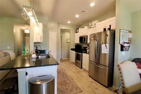 Kitchen - 1922 Eli Ave, Tuttle, OK 73089 photo 1 of 3
