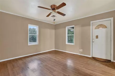 Living - 332913 E 930 Rd, Wellston, OK 74881 photo 2 of 5