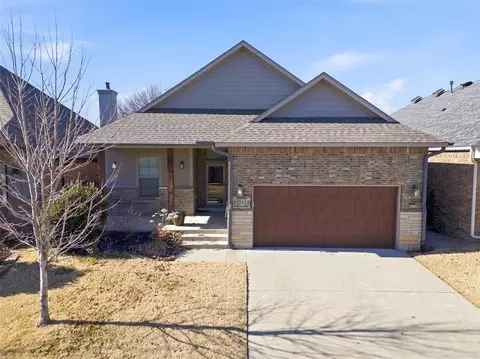 15813 San Clemente Dr, Edmond, OK 73013