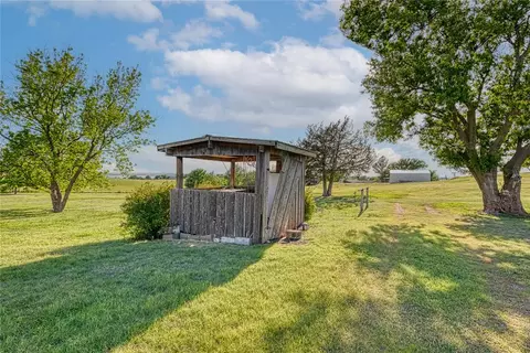 21281 E 987 Rd, Foss, OK 73647 photo 5