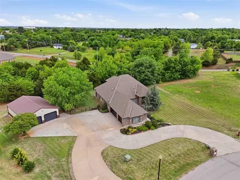 View/Area - 4608 Riata Cir, Tuttle, OK 73089 photo 2 of 9