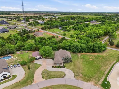 View/Area - 4608 Riata Cir, Tuttle, OK 73089 photo 9 of 9