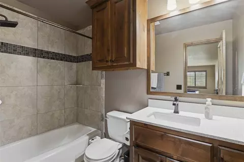 Bath - 4608 Riata Cir, Tuttle, OK 73089 photo 4 of 6