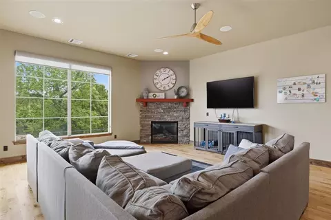 Living - 4608 Riata Cir, Tuttle, OK 73089 photo 6 of 6