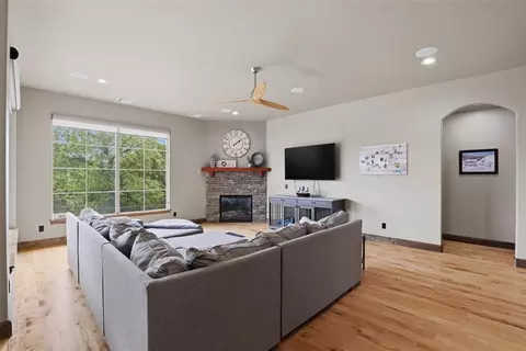 Living - 4608 Riata Cir, Tuttle, OK 73089 photo 2 of 6