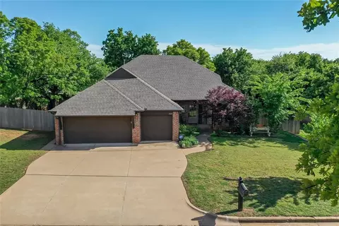 420 Steve Douglas Dr, Edmond, OK 73034