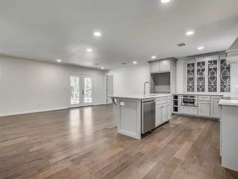 Living - 249 Sunset Cv, Mead, OK 73449 photo 6 of 6