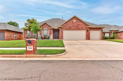 1808 NW 164th Cir, Edmond, OK 73013