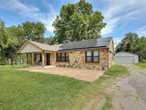 209 W Etowah Rd, Noble, OK 73068