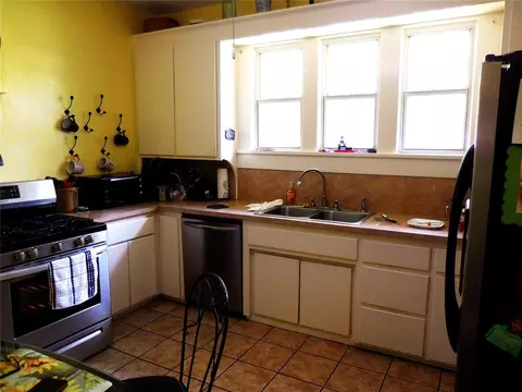 Kitchen - 601 S 3rd St, Davis, OK 73030 photo 1 of 1