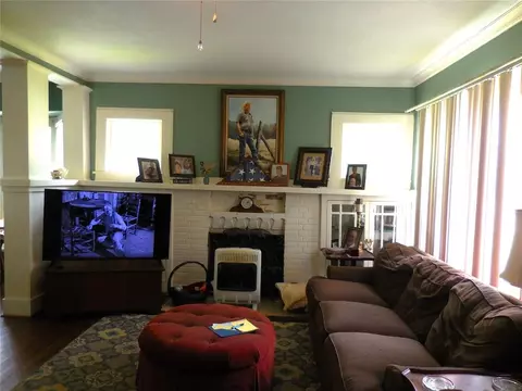 Living - 601 S 3rd St, Davis, OK 73030 photo 1 of 1