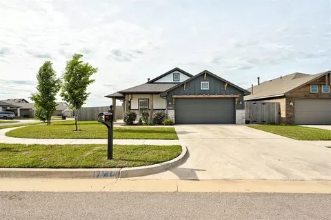 12808 NW 4th Ter, Yukon, OK 73099