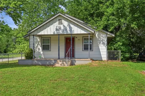 701 N 2nd Ave, Purcell, OK 73080