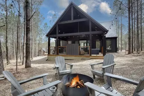 1115 Sugarberry Trl, Broken Bow, OK 74728