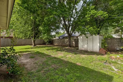 Exterior - 308 Baker St, Norman, OK 73072 photo 9 of 9