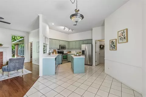 Kitchen - 308 Baker St, Norman, OK 73072 photo 1 of 7