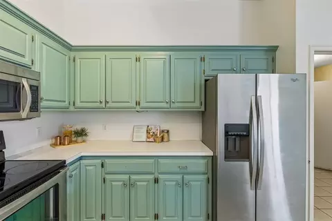 Kitchen - 308 Baker St, Norman, OK 73072 photo 7 of 7