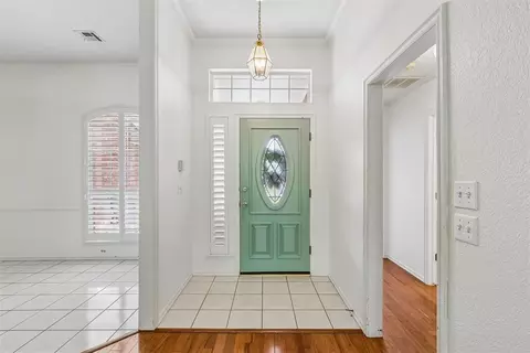 Entry Way - 308 Baker St, Norman, OK 73072 photo 1 of 1