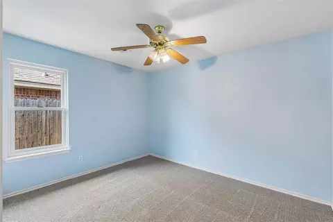 Bedroom - 308 Baker St, Norman, OK 73072 photo 7 of 9