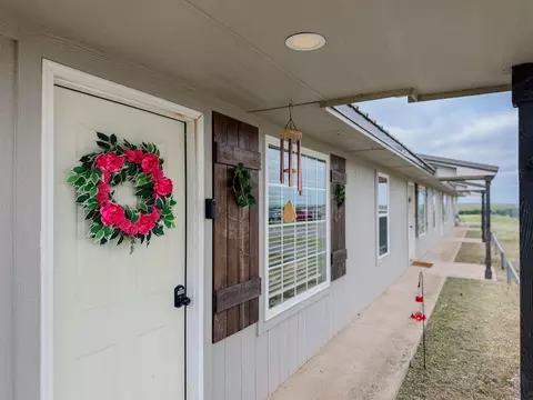3521 Quail Run St, Hinton, OK 73047