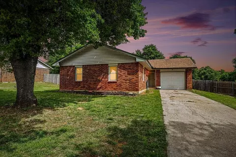 14389 NE 4th St, Choctaw, OK 73020