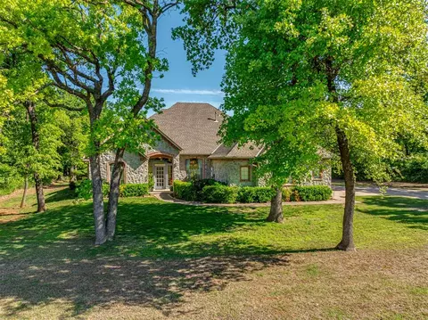 2025 Arbor Valley Dr, Edmond, OK 73025