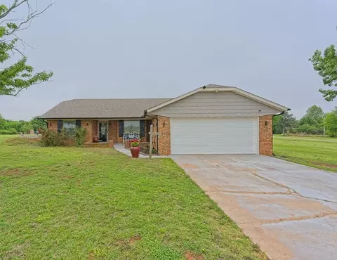 Exterior - 3506 Irvin Ln, Tuttle, OK 73089 photo 1 of 3