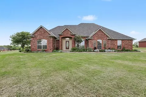 2710 Shoreline Dr, Norman, OK 73026