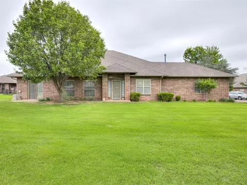 1813 NW 161st Pl, Edmond, OK 73013