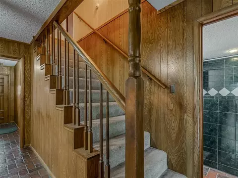Entry Way - 1414 E Sunset Ln, Ada, OK 74820 photo 1 of 2