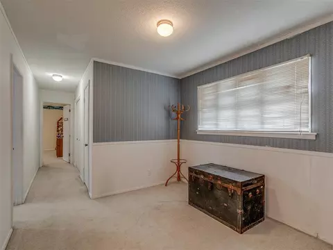 Entry Way - 1414 E Sunset Ln, Ada, OK 74820 photo 2 of 2