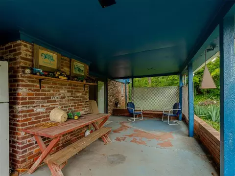 Exterior - 1414 E Sunset Ln, Ada, OK 74820 photo 3 of 7