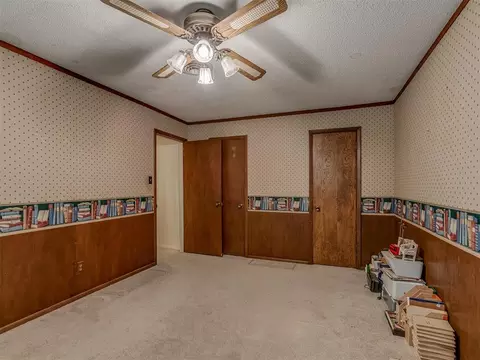 Bedroom - 1414 E Sunset Ln, Ada, OK 74820 photo 4 of 8
