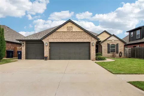 11717 SW 25th Ct, Yukon, OK 73099