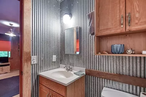 Bath - 21214 E Third St, Hinton, OK 73047 photo 2 of 3